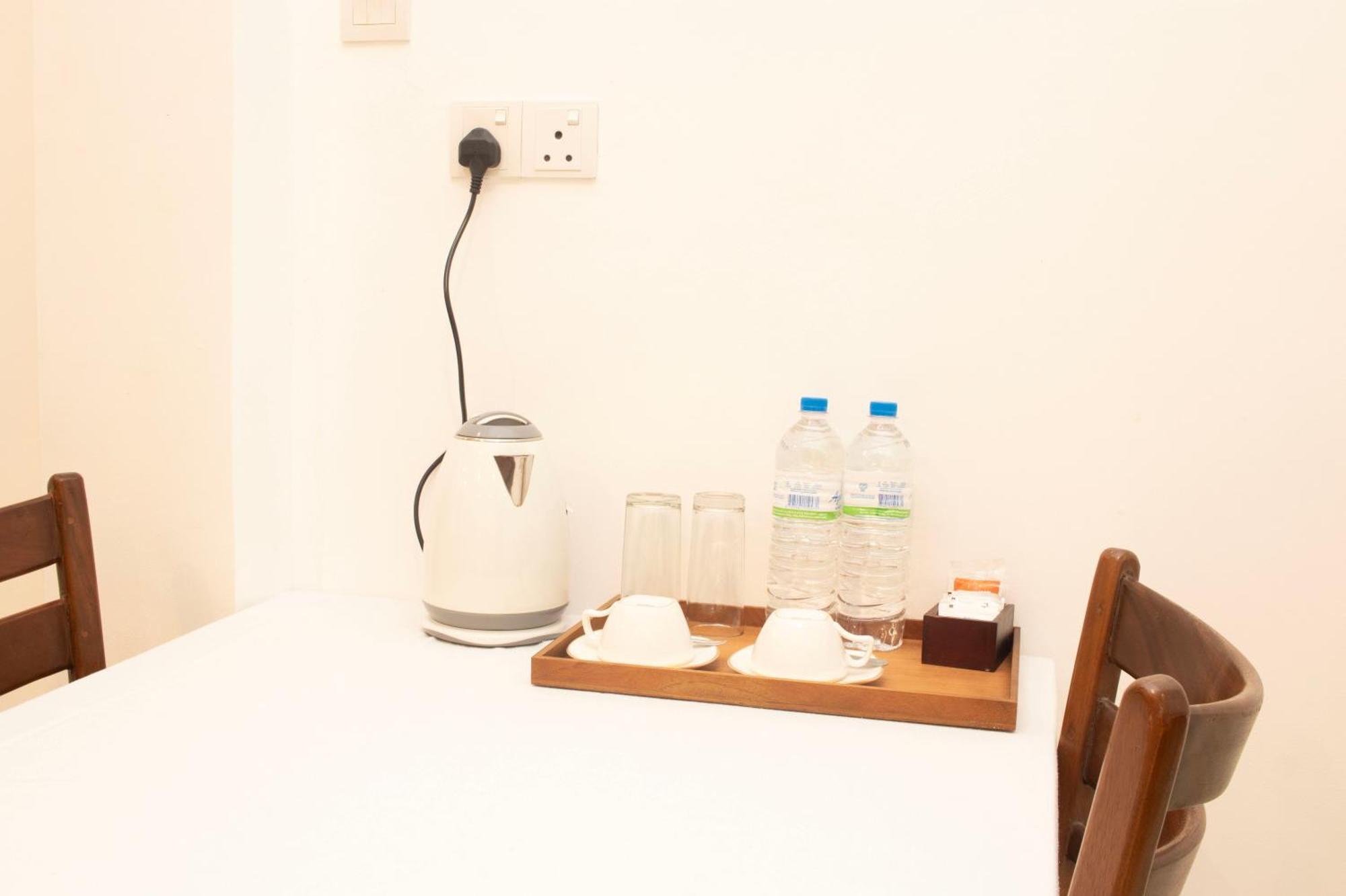 Hotel Coconut Bar Sea Lodge ベールワラ エクステリア 写真
