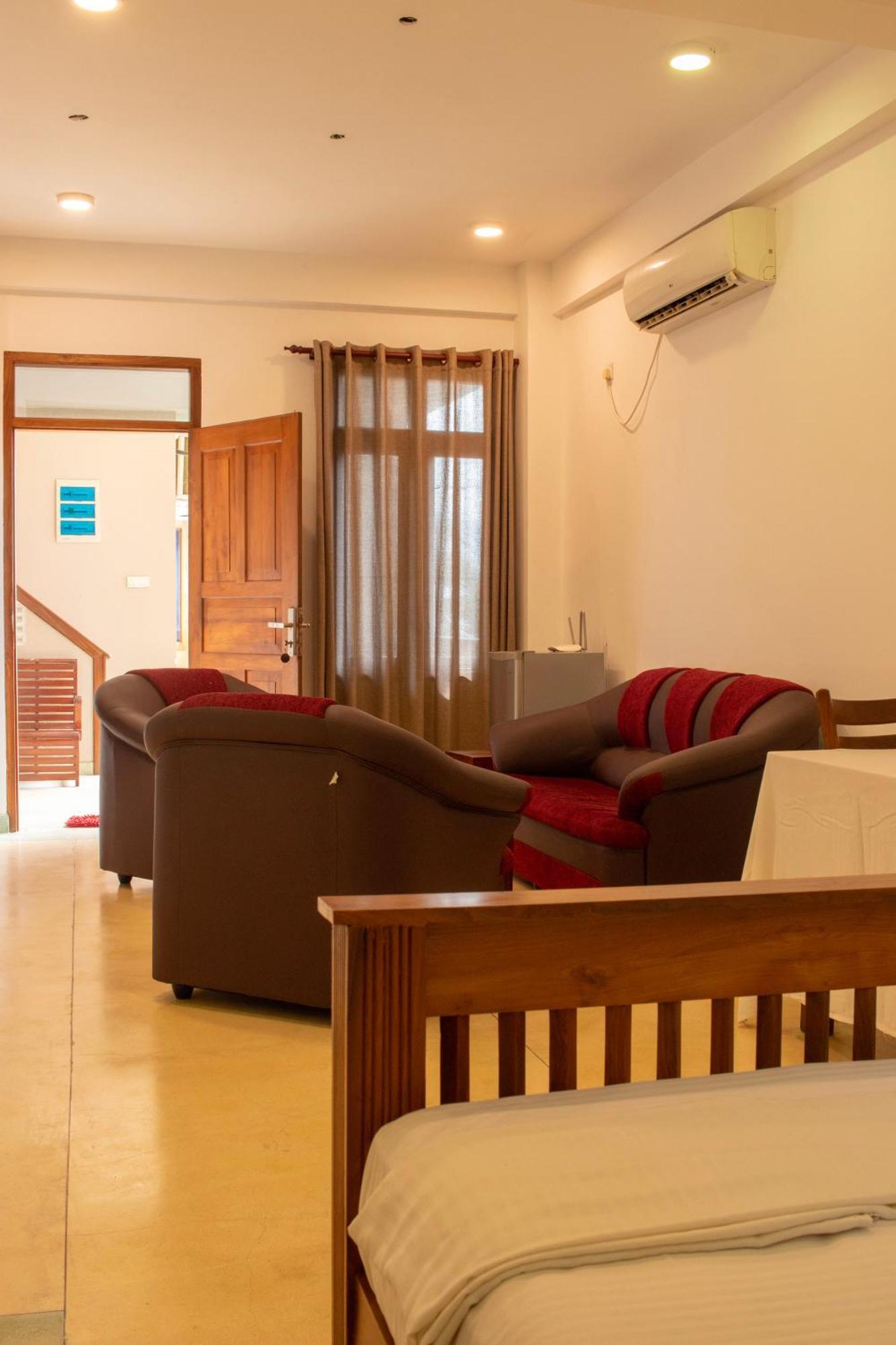 Hotel Coconut Bar Sea Lodge ベールワラ エクステリア 写真