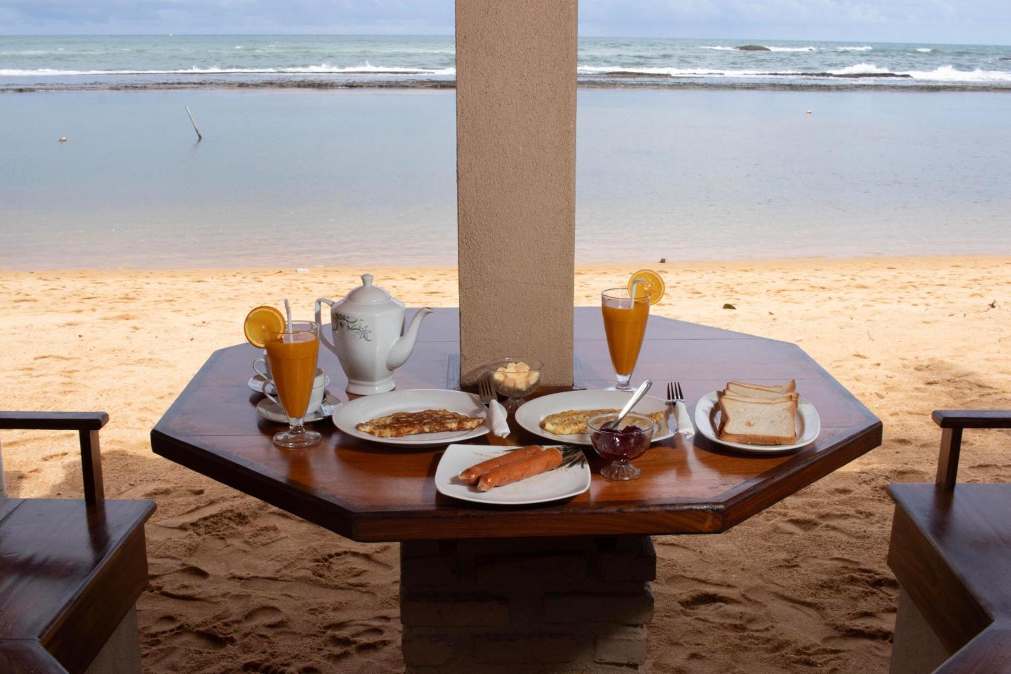 Hotel Coconut Bar Sea Lodge ベールワラ エクステリア 写真