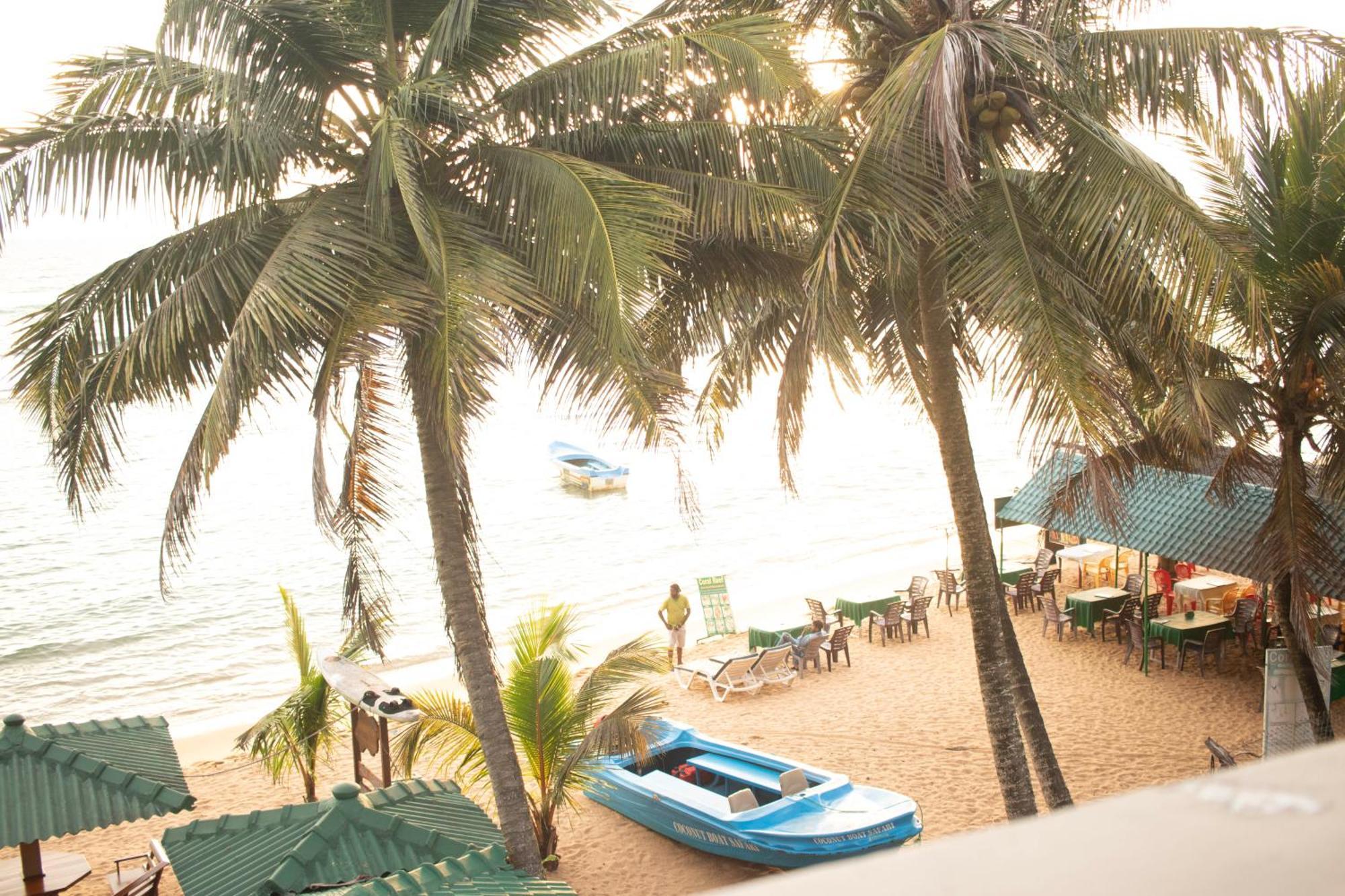 Hotel Coconut Bar Sea Lodge ベールワラ エクステリア 写真